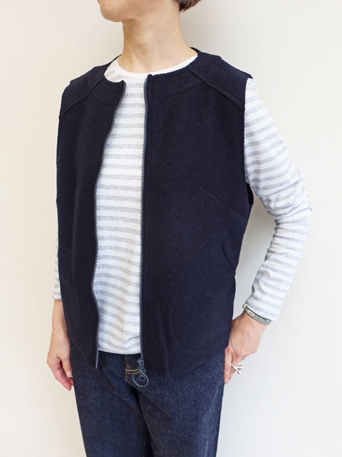 CUT OFF VEST