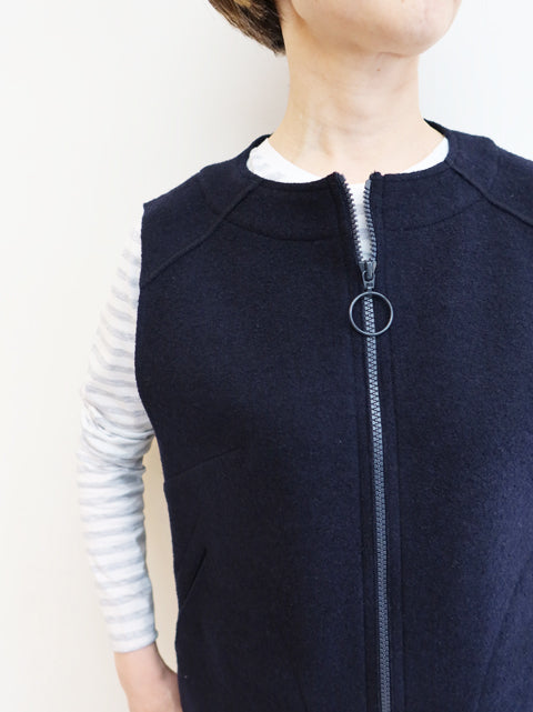 CUT OFF VEST