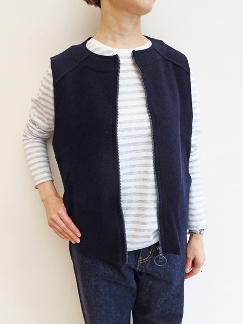 CUT OFF VEST