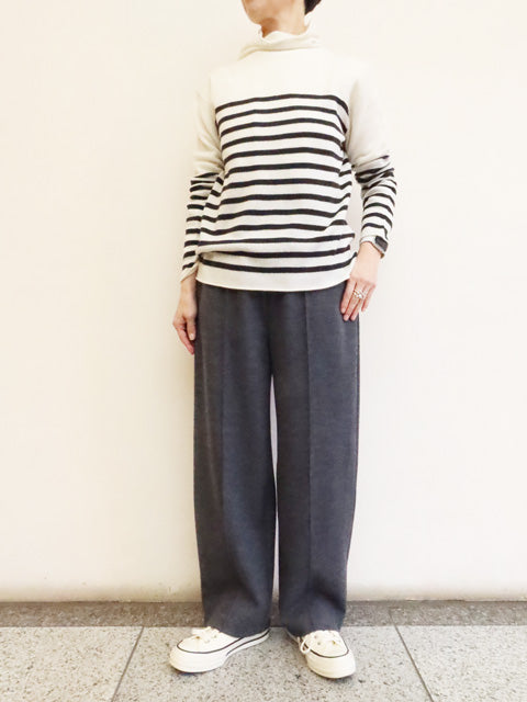 スコットランドカシミヤ<br>タートルネックプルオーバー