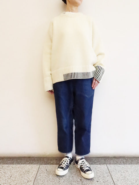 パーシャルストライプ<br>クルーネックプルオーバー
