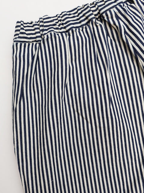 ワンタック テーパードパンツ