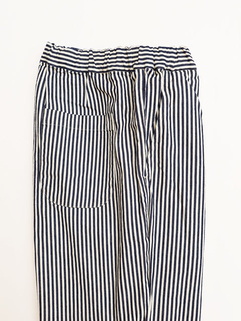 ワンタック テーパードパンツ