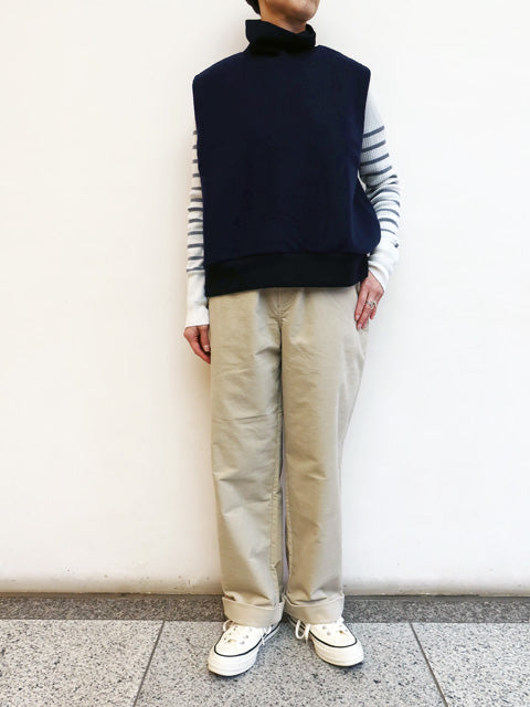 タートルネックプルオーバーベスト