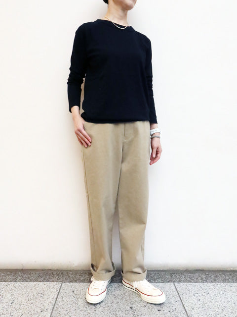 チノストレートパンツ