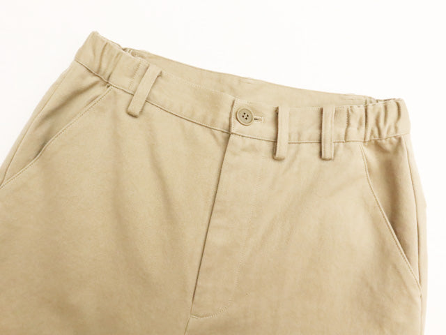 チノストレートパンツ