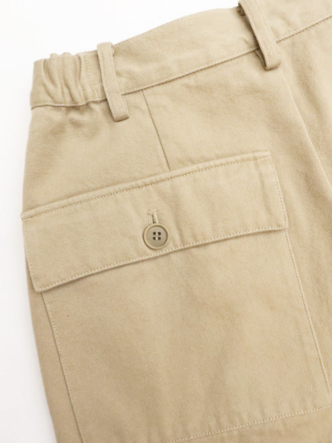 チノストレートパンツ