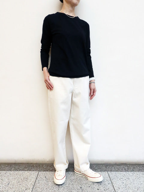 チノストレートパンツ