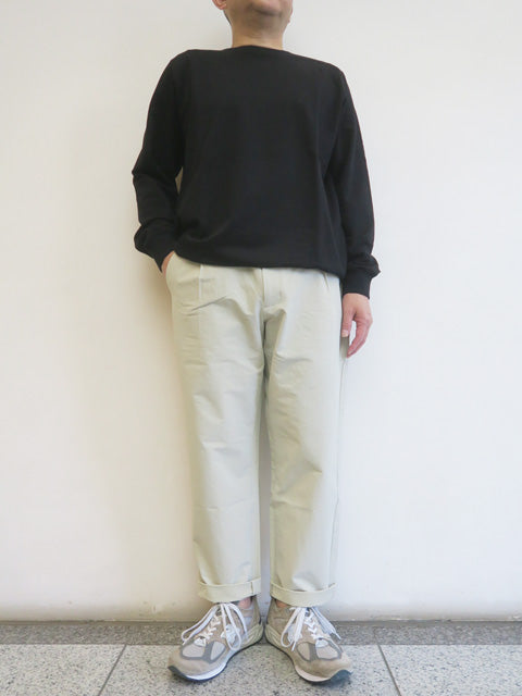 ONE TUCK TAPERED<br>ANKLE PANTS