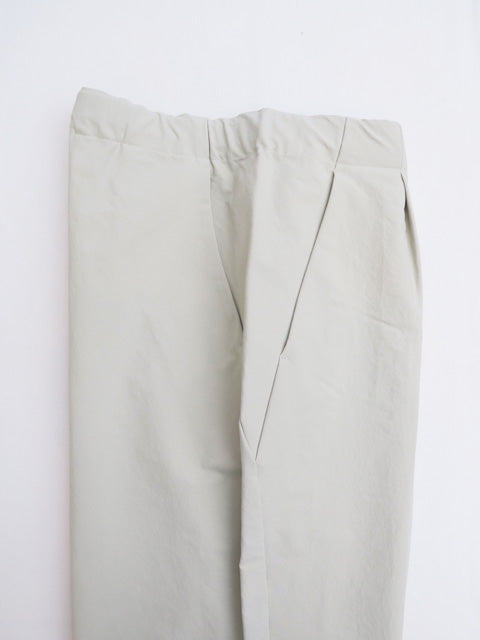 ONE TUCK TAPERED<br>ANKLE PANTS