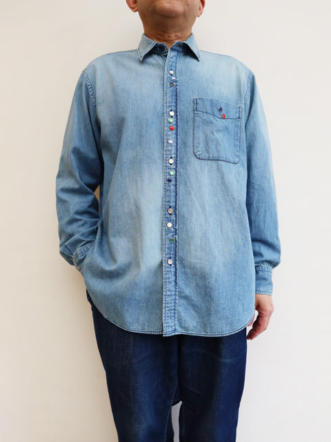 ハッピーボタンシャツ