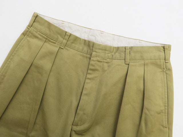 DOUBLE PLEAT CHINO PANTS